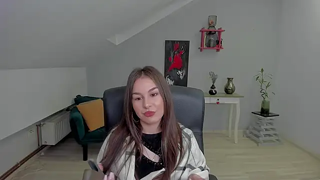 LouannaHart online show from January 13, 4:29 am