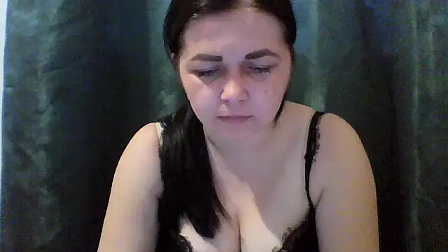 Vitalina282128 online show from April 7, 6:59 am