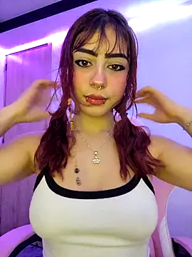 Sarah Lark- online show from March 25, 11:29 pm