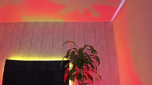 marysofff online show from November 15, 10:00 pm