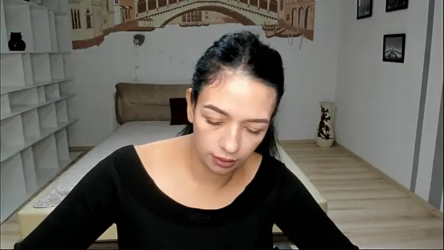 KarinaLees online show from November 11, 8:22 am