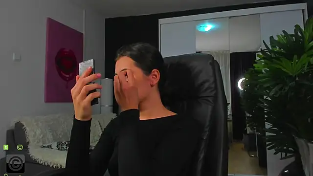 anna firee online show from January 8, 9:57 am