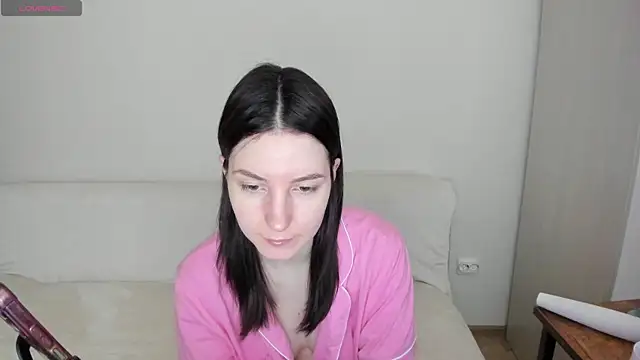 v crizis324 online show from May 21, 1:42 pm
