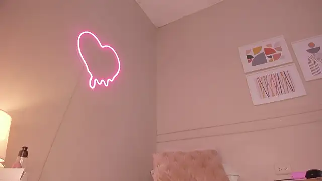 electra a online show from March 28, 9:14 pm