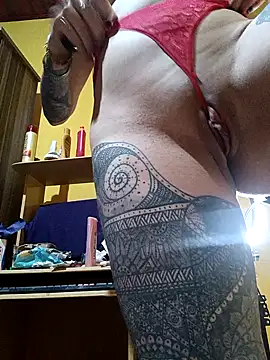 Felinacalhot2025 online show from November 12, 10:19 pm