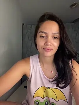 carolsapequinha online show from February 2, 11:15 pm