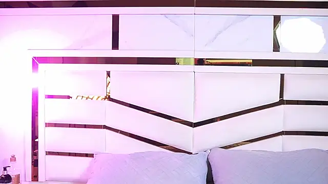 nix wolf online show from February 14, 3:19 am