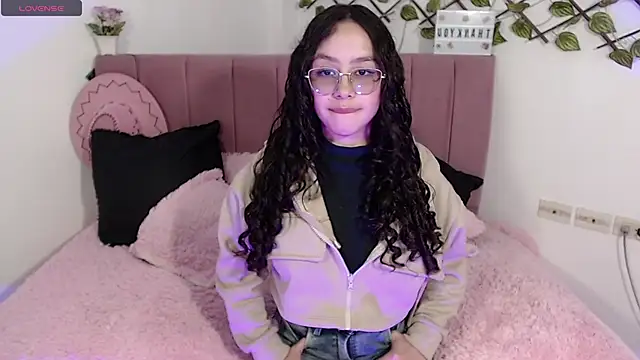 amaris ferrer online show from January 16, 8:49 pm