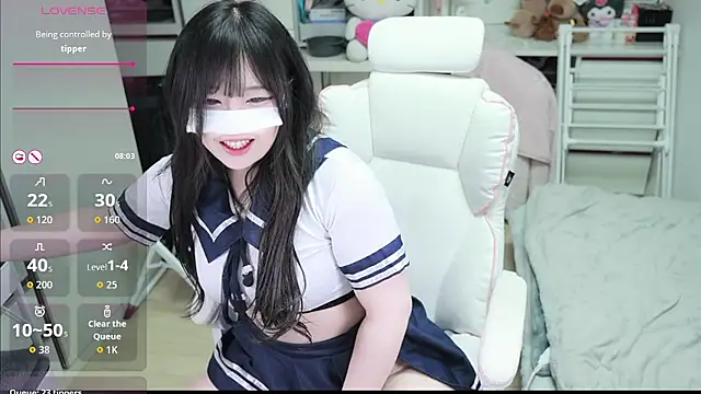 kimhyeona2005 online show from January 12, 12:10 pm