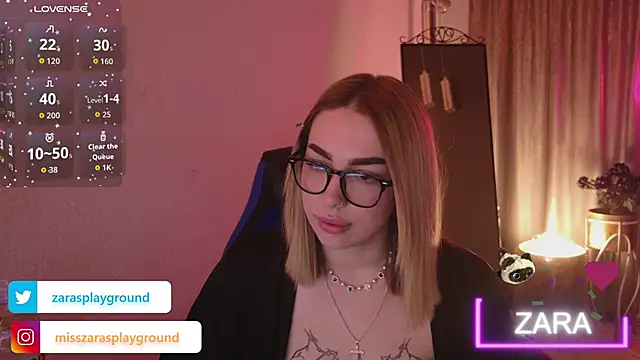 ZarasPlayground online show from May 5, 8:23 pm