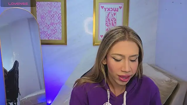 Evy Luxx v online show from March 24, 3:34 am