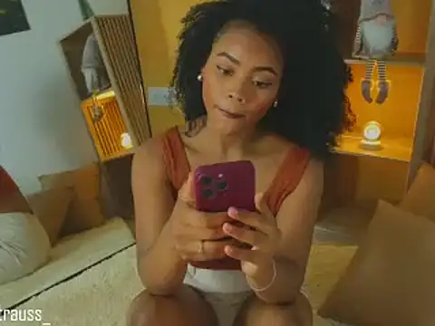 vanestraus online show from November 17, 9:04 pm