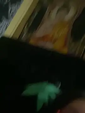 Snapshot of Felinamiau chatting on March 29, 4:55 am Felinamiau online show from March 29, 4:55 am