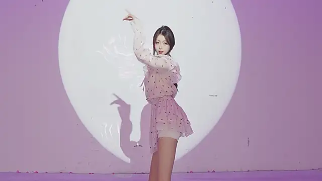 STY-0089 online show from March 19, 5:56 am