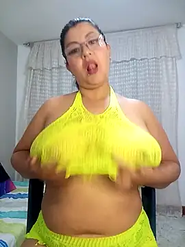 CelesteAlvarez1989 online show from February 1, 3:22 pm