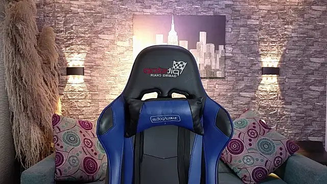 zendayavg online show from February 12, 12:18 pm