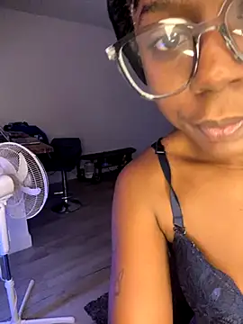 Mistresslucyxxx online show from November 16, 9:10 am