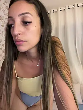 BelleLouise13 online show from February 3, 6:01 pm