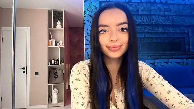 TonaMarchetta online show from November 17, 6:52 pm