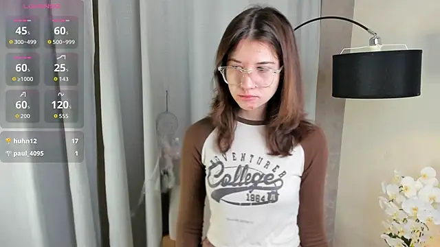 MarilynMun online show from December 18, 2:05 am