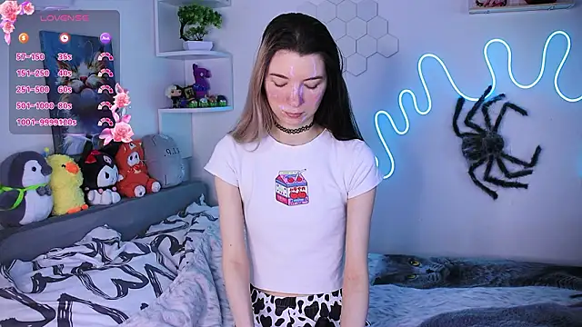 Emmie shy online show from February 15, 11:20 am