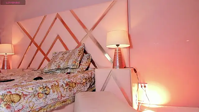 Samantha Bale online show from February 21, 1:01 pm