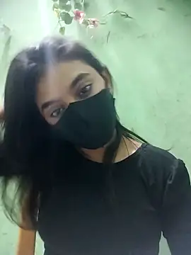 Disha Nur0 online show from April 6, 8:32 pm