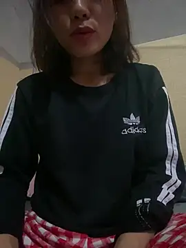 Trangbabylove online show from July 3, 5:02 am