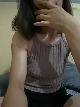 Trangbabylove online show from July 13, 4:35 am