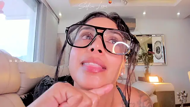 sofiasexhot online show from June 4, 2:43 pm