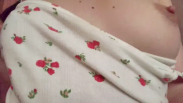 KristinaScott online show from December 2, 6:43 pm