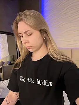 -SaraBlack- online show from April 18, 5:26 pm