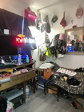 Motherbigbus online show from July 28, 7:39 pm