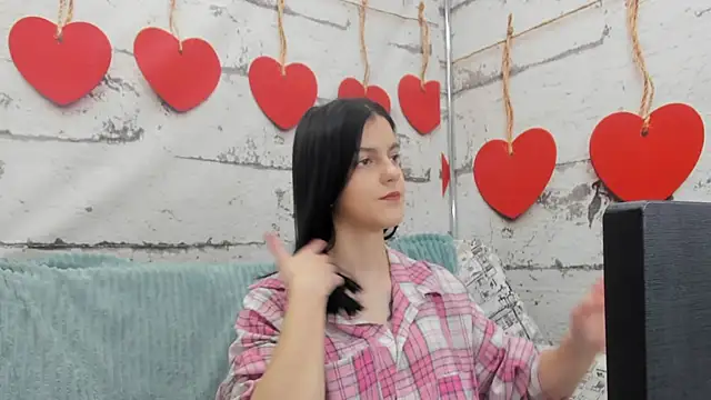 Lovely Audrey online show from November 23, 8:05 am