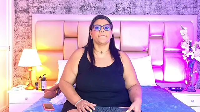 SelennaCooper online show from March 28, 11:54 am