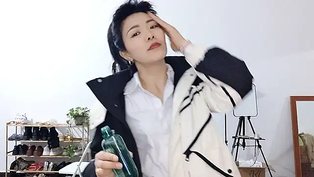 adele8731 online show from November 22, 12:30 pm