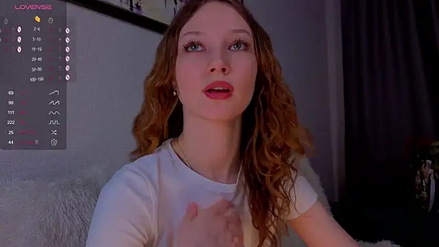 Alisavine online show from April 18, 7:40 pm