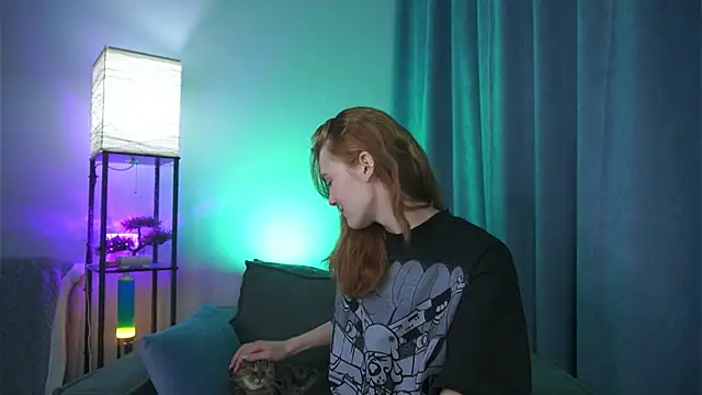 foxy cute4you online show from March 6, 7:31 pm