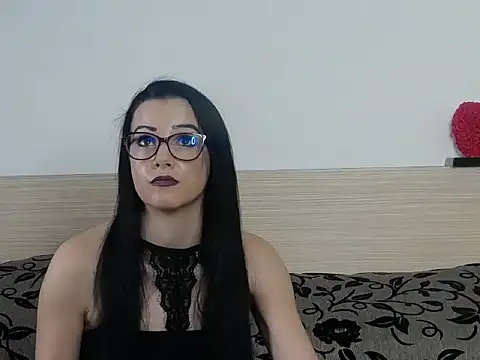 IvyCole online show from February 25, 8:40 pm