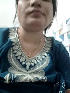 sonalforstrip04 online show from November 17, 7:14 pm