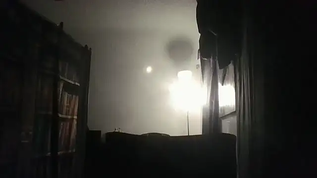 VenezuelaLuxeNoir online show from March 17, 7:45 am