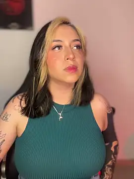 VeloraVyxen  online show from November 26, 2:34 am