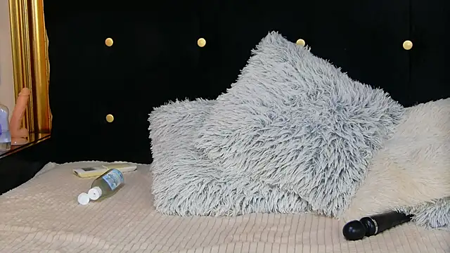 KaceyKay online show from July 9, 7:55 am