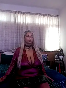 LaReineCleo online show from May 11, 10:17 am