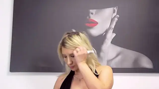 KaylinJan online show from January 10, 6:29 am