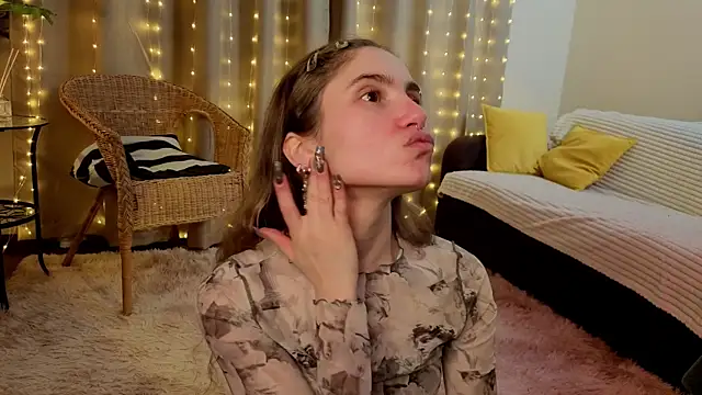 RozanneJordan online show from February 13, 5:14 pm