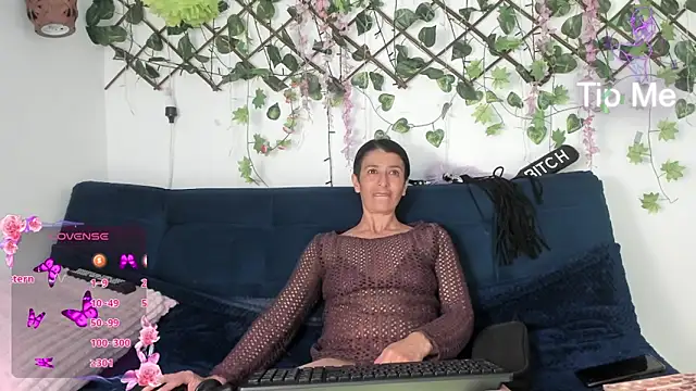 Eva moon5 online show from January 5, 7:50 pm