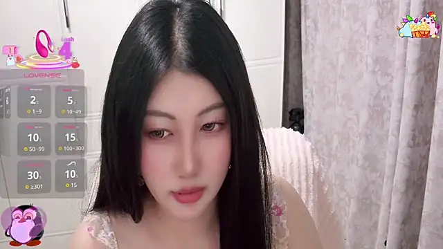 XIAOFENG-2025 online show from June 14, 1:22 pm