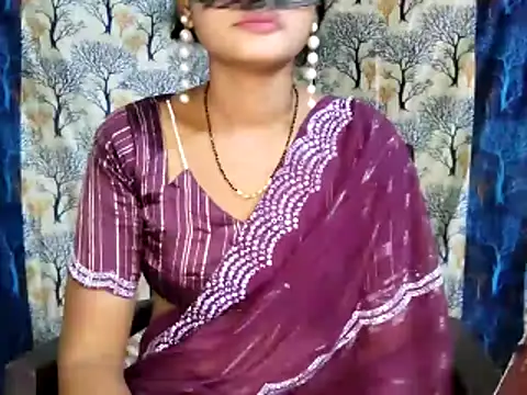 Sassy Shanvi online show from December 17, 11:31 pm