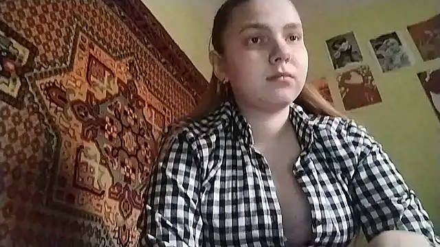 KikiBang online show from February 13, 8:49 am